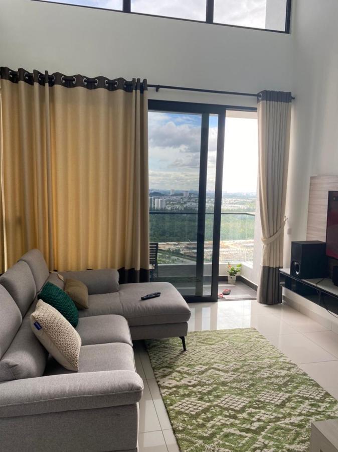 Eco Nest 3 Bedroom Duplex Apartment Nusajaya  Zewnętrze zdjęcie